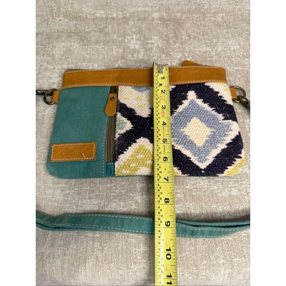 Sixtease Women's Teal Geometric Woven Rug Upcycled Canvas Purse Crossbody Bag